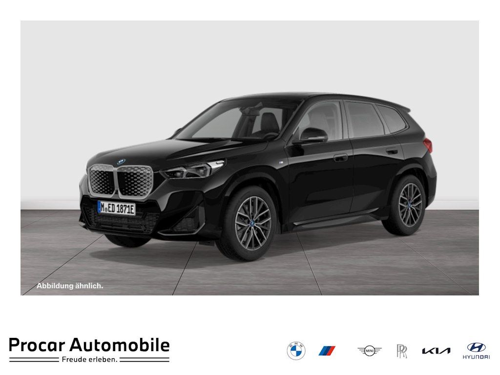BMW iX1 xDrive30 M Sport HUD PANO ACC AHK RFK NAVI foto 1