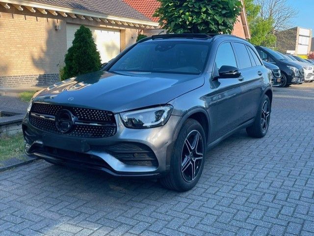 Mercedes-Benz GLC 200 200d 4MATIC AMG LINE PANO NIGHT LED