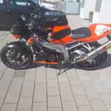 Aprilia 1000 RR Tuono V2  - APRILIA NAKED BIKE