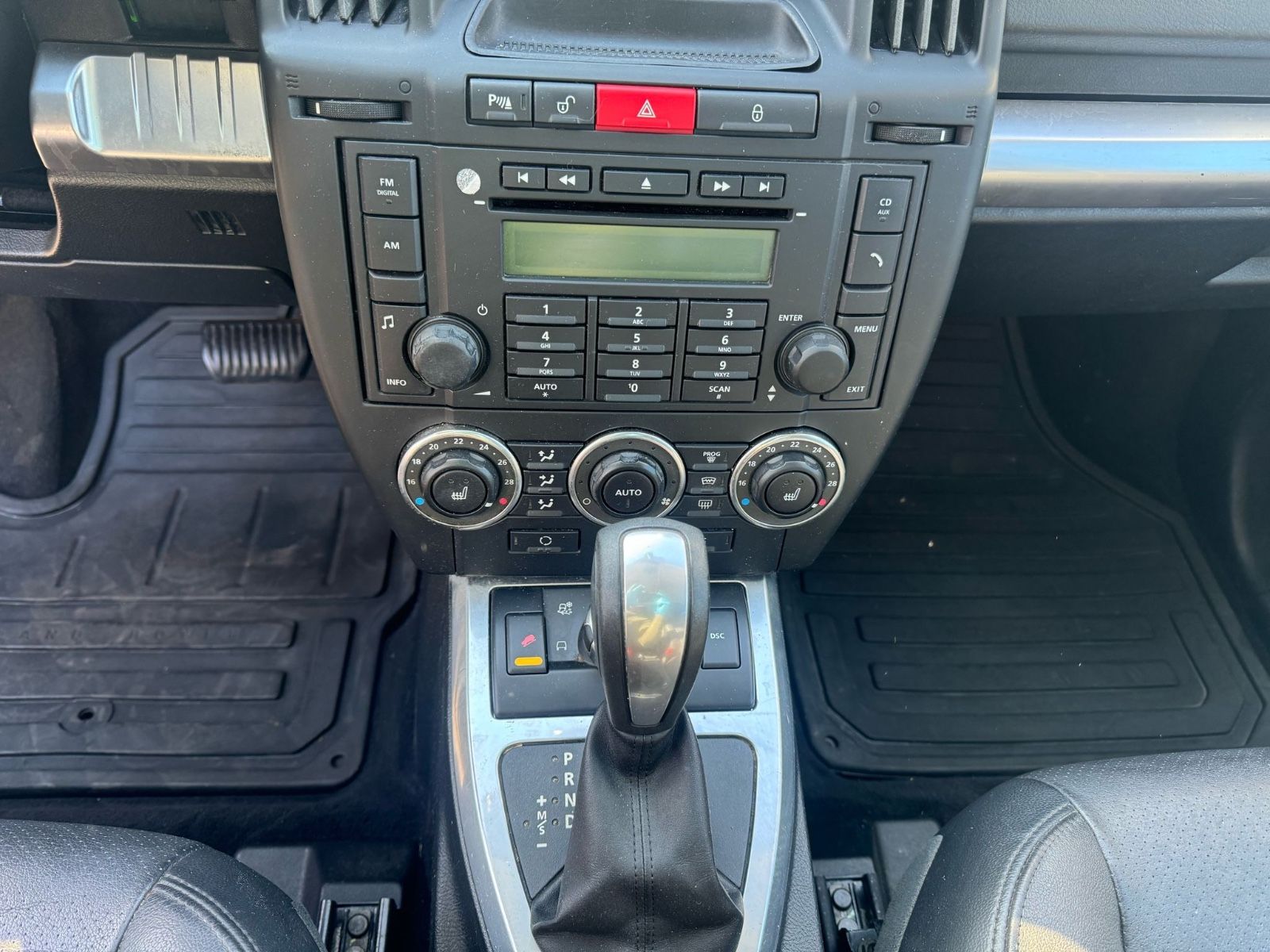 Fahrzeugabbildung Land Rover Freelander 2 HSE Leder+Navi+Xenon