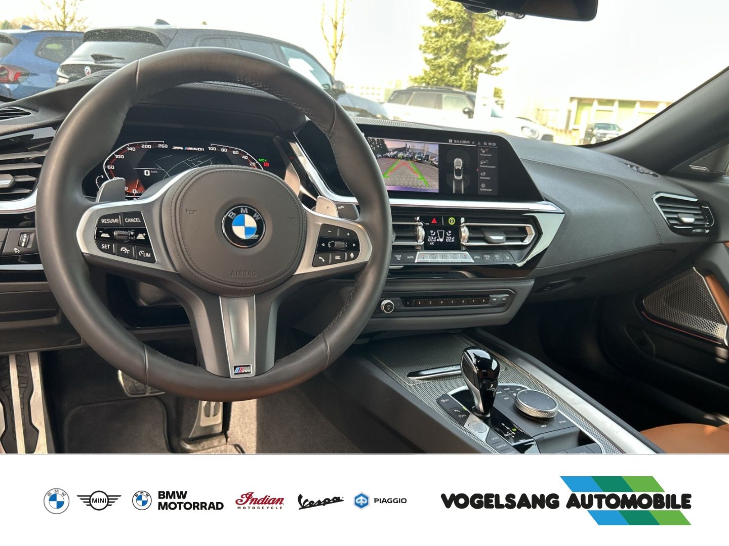 Fahrzeugabbildung BMW Z4 M40i Head-Up Kamera adaptives Fahrwerk Navi g