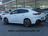 BMW IX2 xDrive30 M Sportp. ACC°AHK°°Ad.LED°Parkass. - weiße BMW iX2