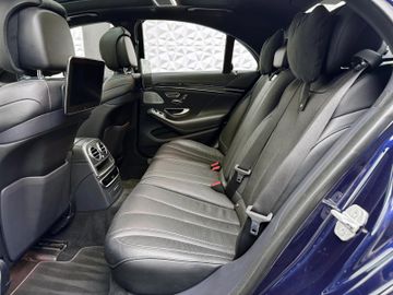 Mercedes S 560 - 12