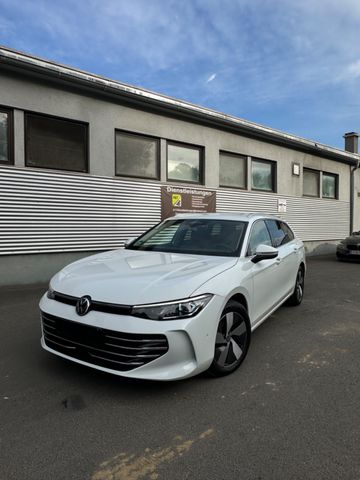 VW Passat 2.0 TDI SCR DSG Elegance Elegance