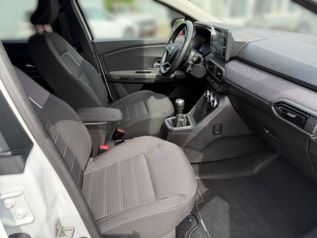 Fahrzeugabbildung Dacia Jogger Extreme+ 1.0 TCe 110 +KLIMA+PDC+RFK+BT+SH