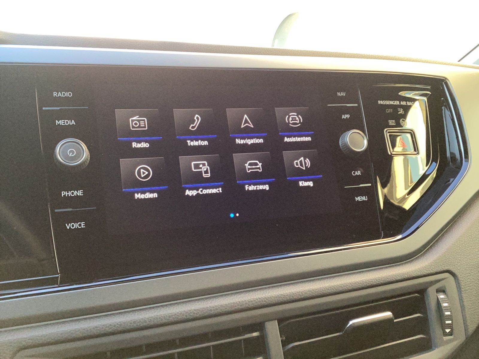 Fahrzeugabbildung Volkswagen Taigo TSI R-Line, MATRIX ACC AID NAVI PDC SHZ