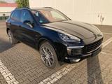 Porsche Cayenne Diesel Platinum Edition Platinum Edition - Porsche Cayenne in Leverkusen