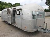 Airstream Land Yacht Sovereign Catering + Foodtrailer - Airstream Wohnwagen & Wohnmobile