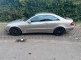 Mercedes-Benz Mercedes CLK 270 CDI - Mercedes-Benz CLK 270: Cdi