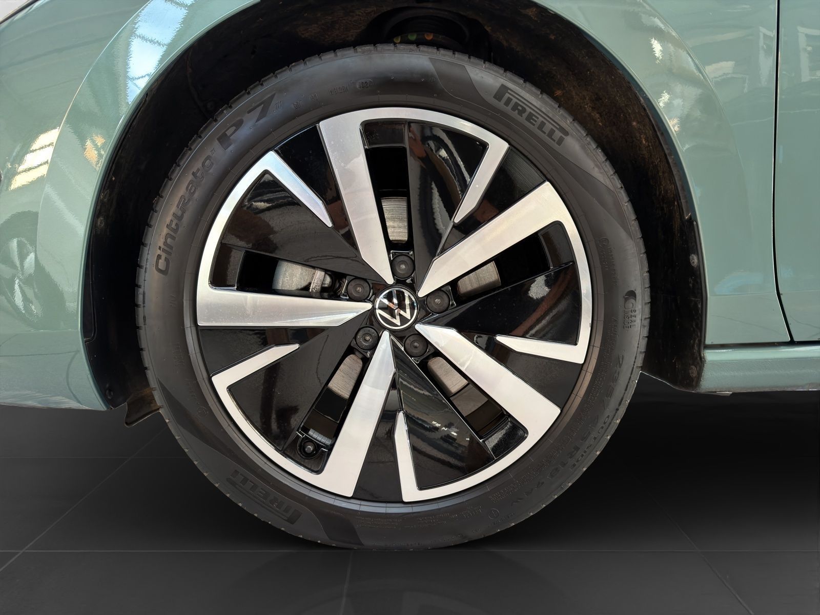Volkswagen Passat Variant - Bild 7