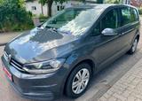 Volkswagen Touran 1.6 TDI SCR Trendline Trendline - VW Touran Gebrauchtwagen in Karlsruhe