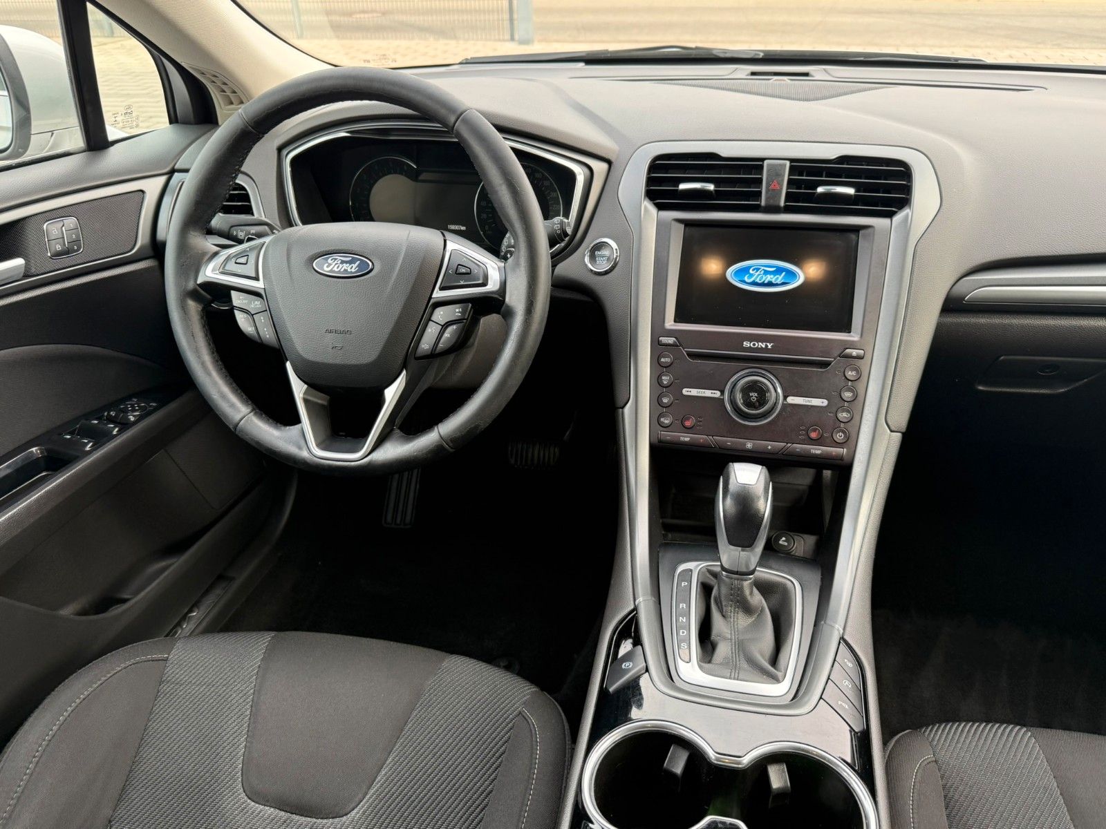 Fahrzeugabbildung Ford Mondeo Turnier Titanium