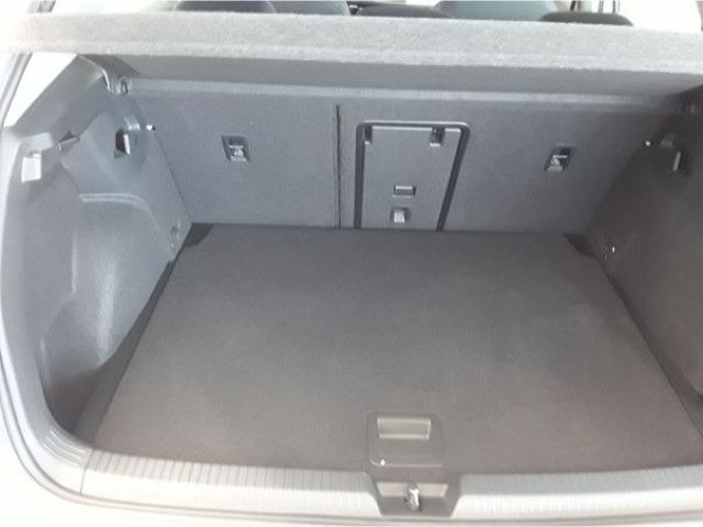 Volkswagen Golf - Bild 9