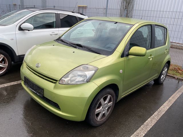 Daihatsu Sirion 1.0