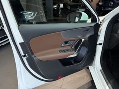 MERCEDES-BENZ A 200 Progressive*LED*CAM*LEDER*WIDE*STANDHZG*