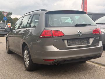 Volkswagen Golf - 5