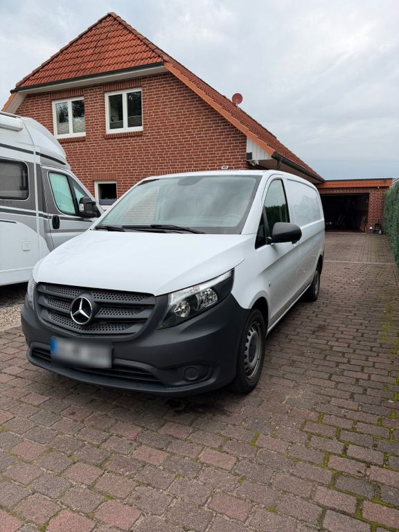 Image of Mercedes-Benz Vito