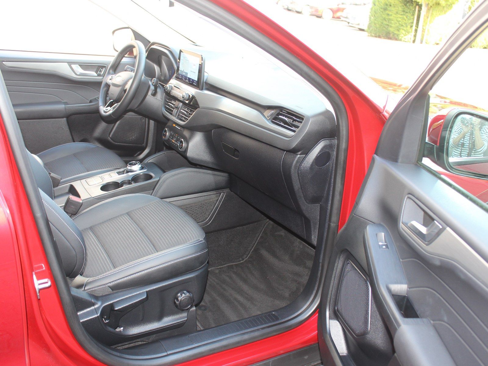 Fahrzeugabbildung Ford Kuga Plug-In Hybrid Titanium X 2,5 Duratec