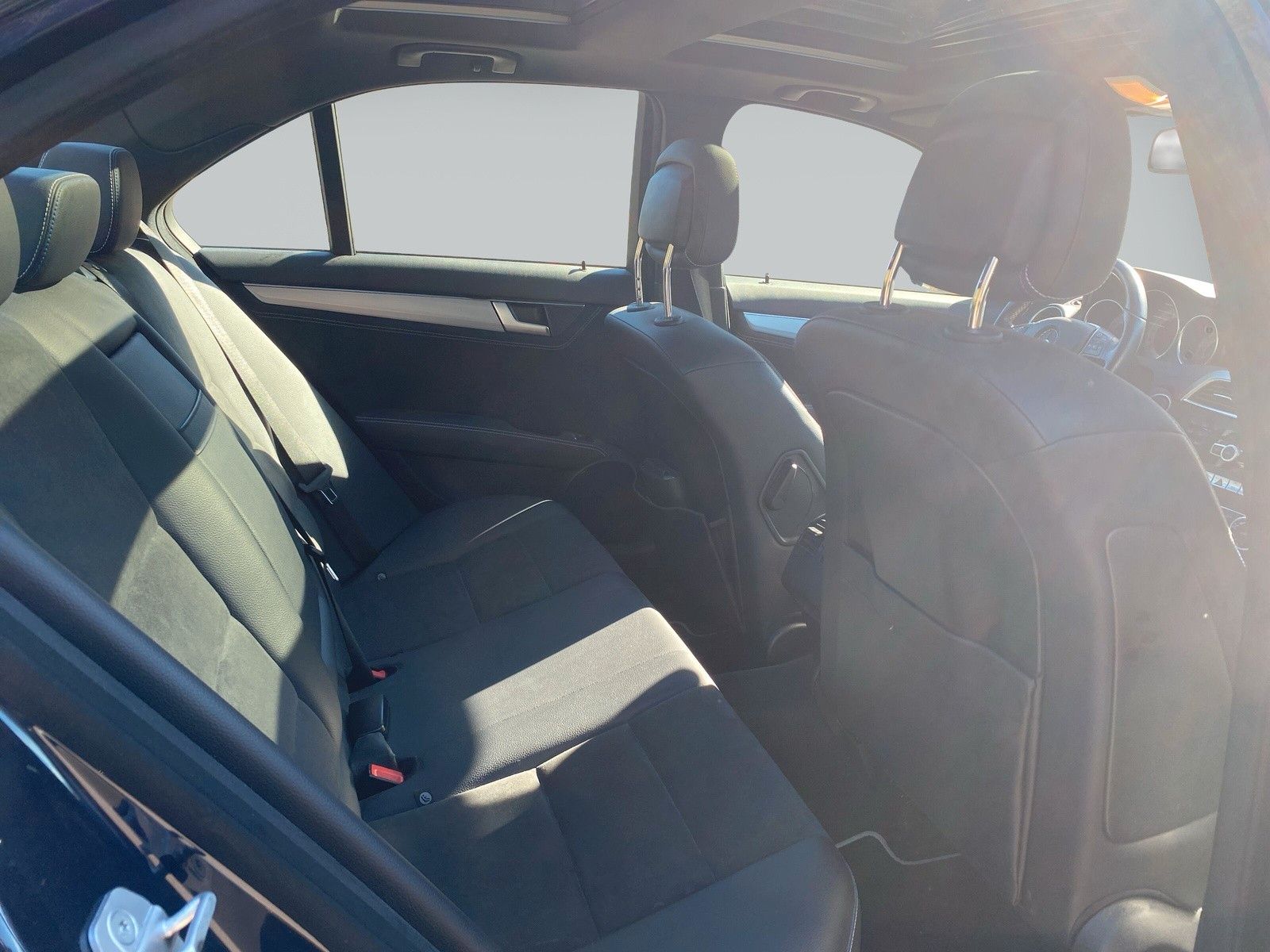 Fahrzeugabbildung Mercedes-Benz C 180 C Limousine C 180 Edition C
