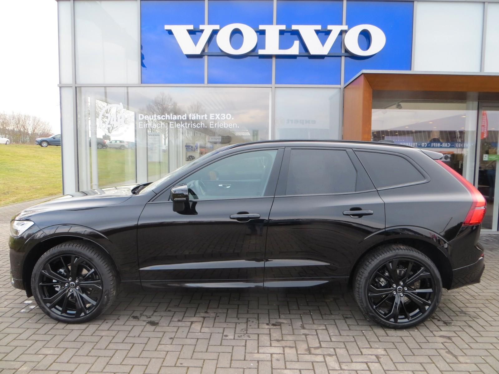 Volvo XC60 B5 AWD Plus Black Edition  GSD AHK