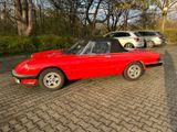 Alfa Romeo Spider rot - gebrauchte Alfa Romeo Spider aus dem Jahr 1984