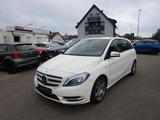 Mercedes-Benz B 180 CDI Aut.*SPORTPAKET*XENON*NAVI*LEDER*AHK* - Mercedes-Benz B 180: Cdi Sport