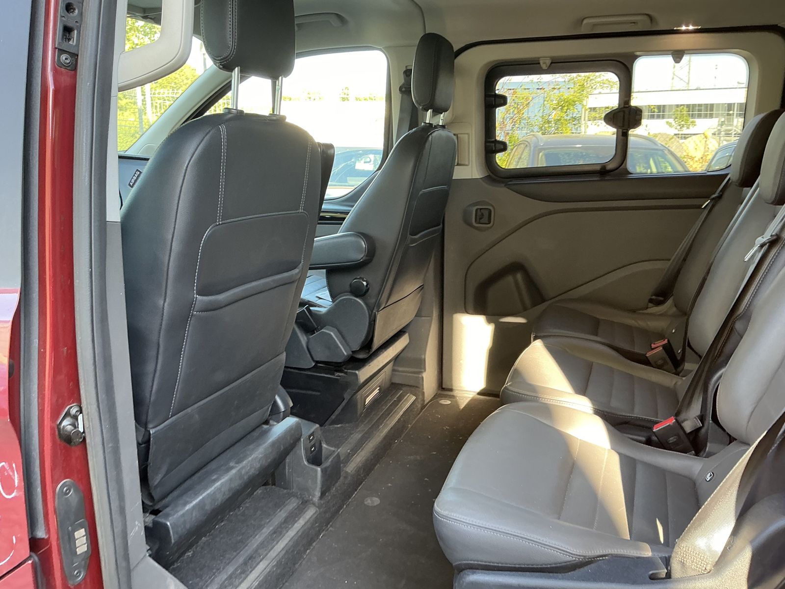 Ford Tourneo Custom 320L1 Tourneo Titanium-X 8-Sitzer foto 4
