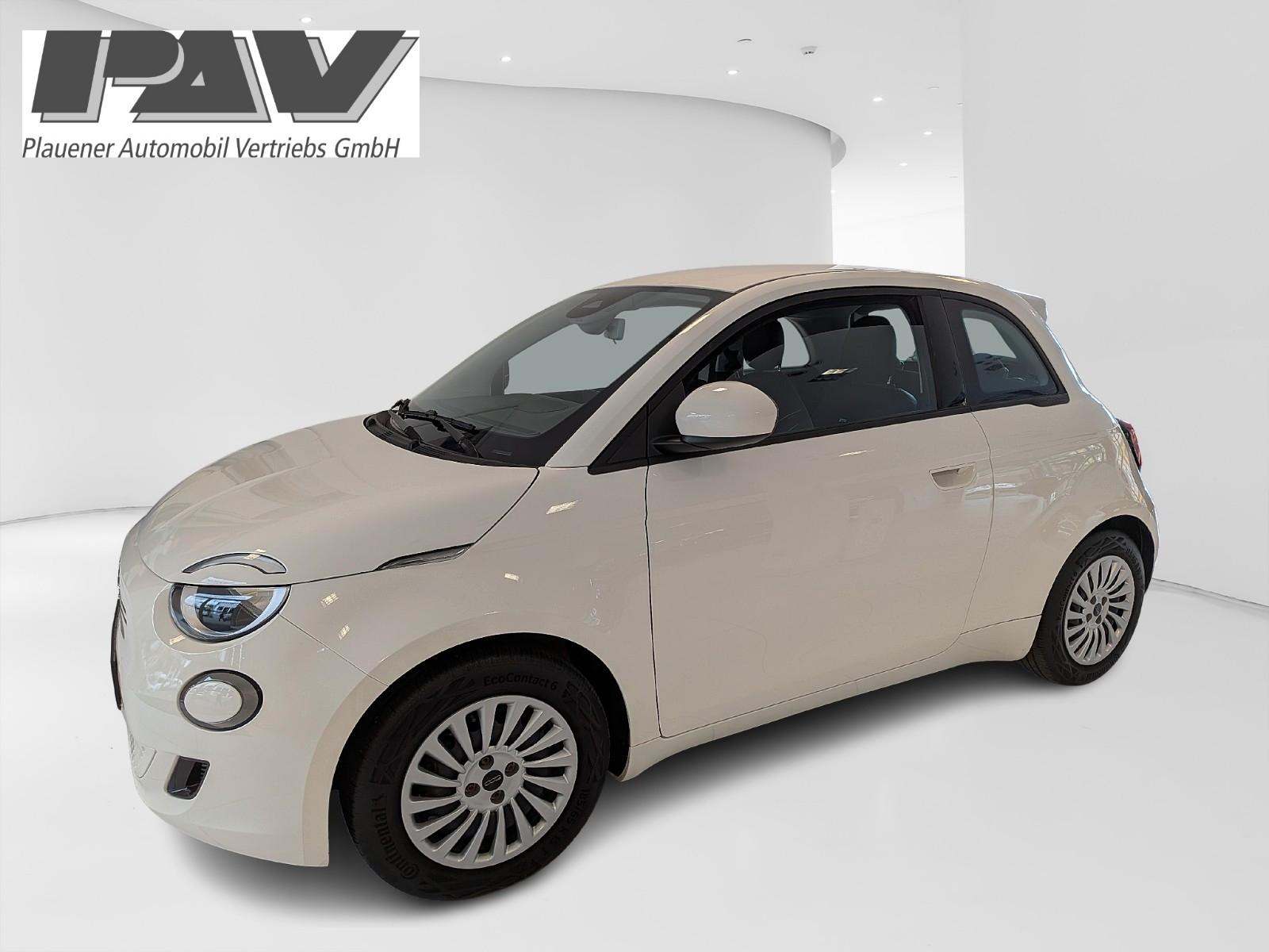 Fiat 500e Action