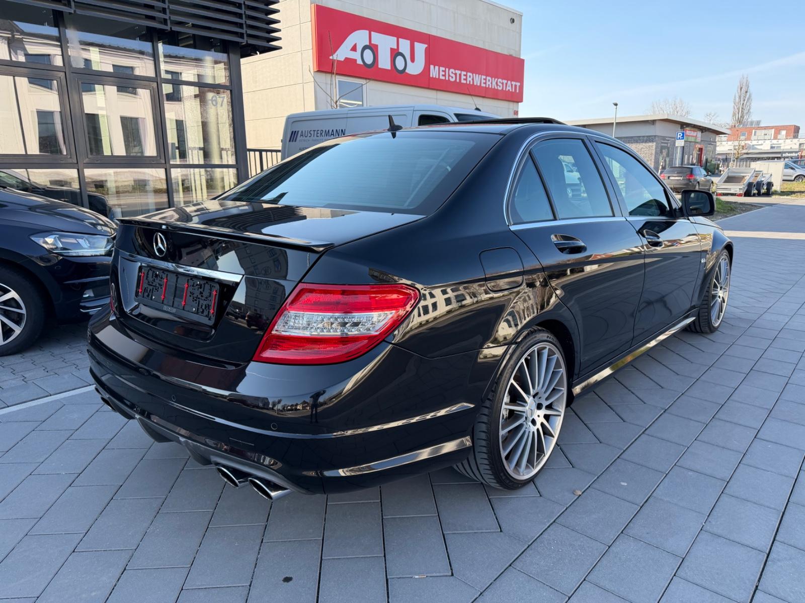 MERCEDES-BENZ C 63 AMG 6.3L V8 457CH