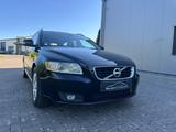 Volvo V50 D2 Business Pro Edition,Leder,Navi,AHK - Volvo V50: Business