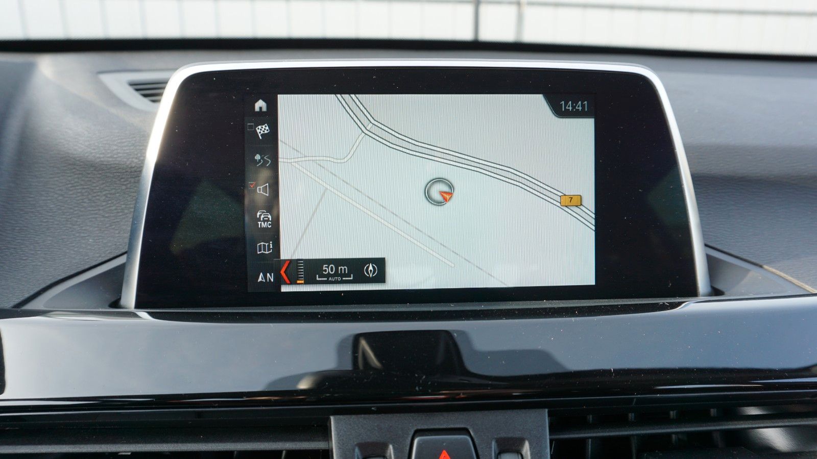 Fahrzeugabbildung BMW X1 sDrive 18i Sport Line, Kamera, PDC, Panorama