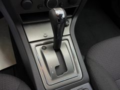 Fahrzeugabbildung Opel Signum 1.9 CDTI Edition / Automatik Xenon Tempom