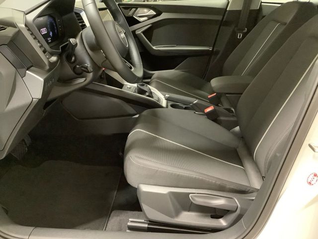 A1 Sportback advanced 30 TFSI S tronic,LED,Carpl