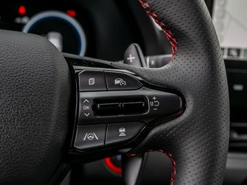 Hyundai i30 1.5 Spurhalteassi. Tempomat Totwinkelassi.