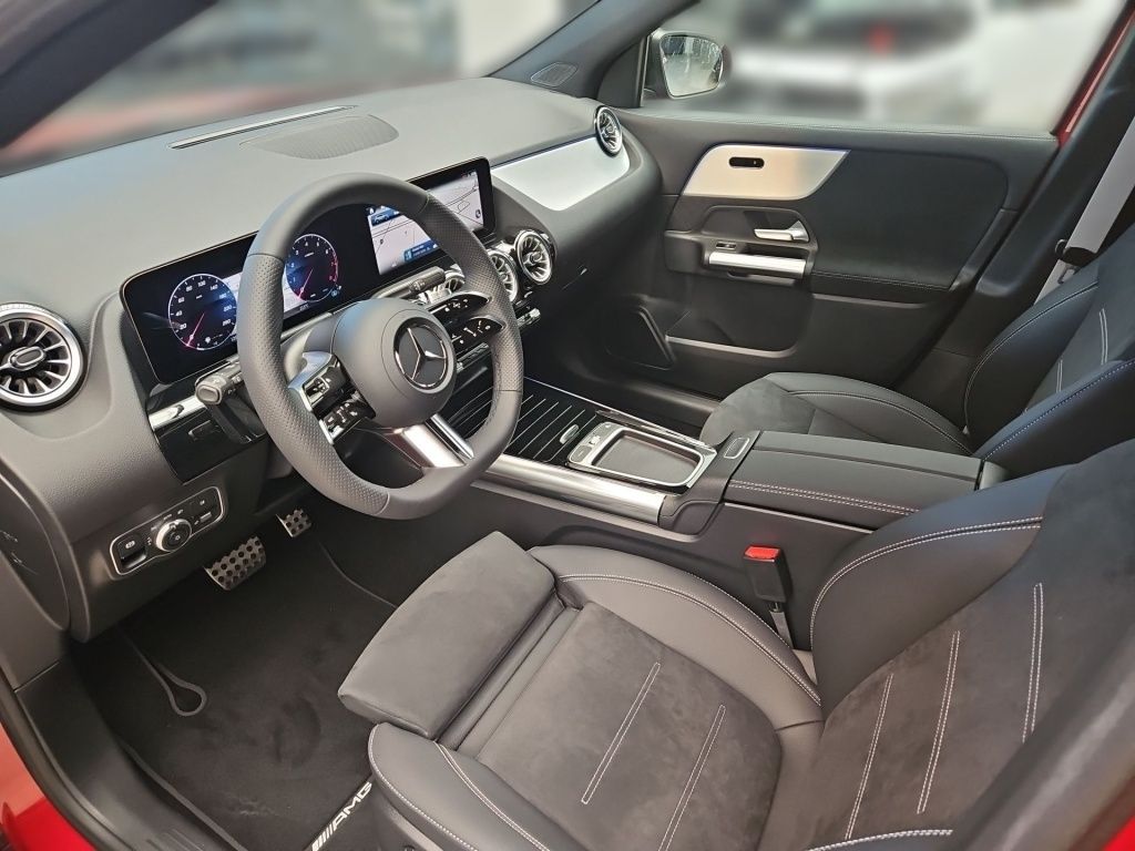 Fahrzeugabbildung Mercedes-Benz GLA 200 ++AMG-LINE+NIGHT+AHK+MULTIBEAM+KEYLESS++