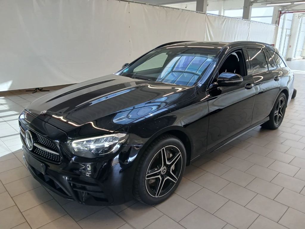 Image of Mercedes-Benz E 300