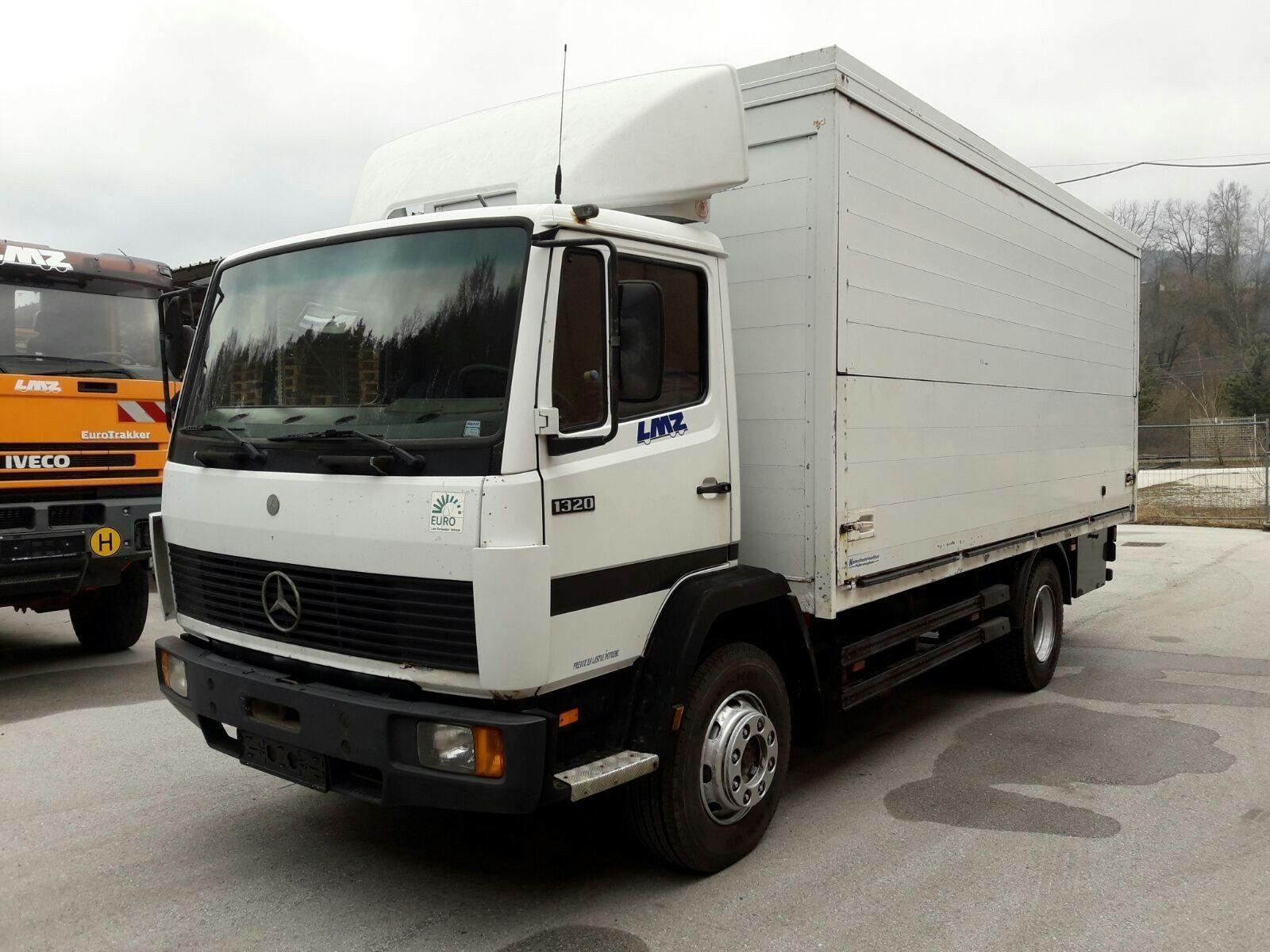 Mercedes-Benz 1320 STEEL SUSPENSION CLOSED BOX 1524