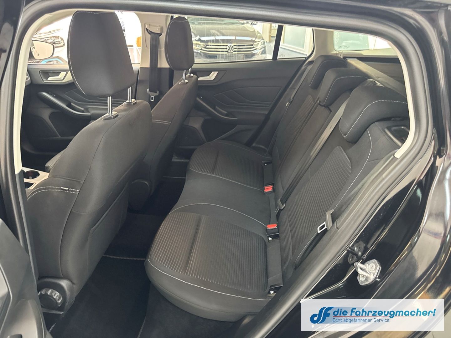 Fahrzeugabbildung Ford Focus Turnier Titanium X Sportpaket Navi Digital