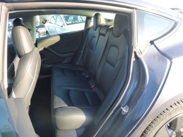 Fahrzeugabbildung Tesla Model 3 RWD (MY2023) >LFP/Ryzen/Wärmepumpe<