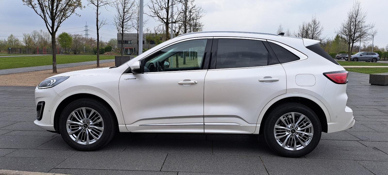 Ford Kuga Vignale, 1.Hd.Tüv, Service neu,sehr gepfleg