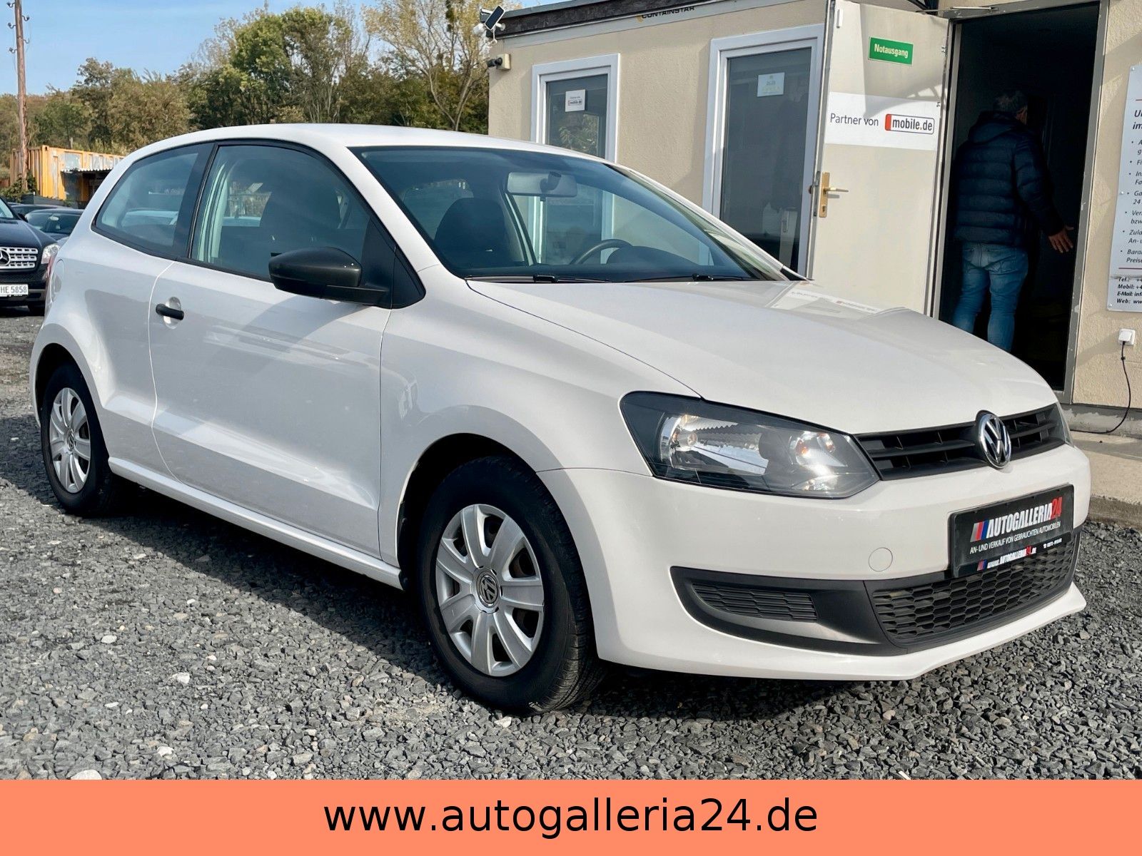 Fahrzeugabbildung Volkswagen Polo 1.2 V Trendline Klima 44kW SCHECKHEFT 2.HD