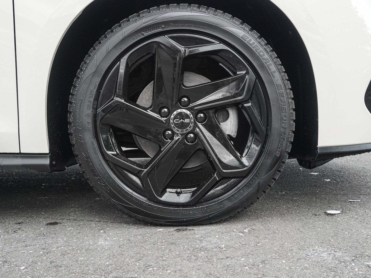 BYD SEAL 6