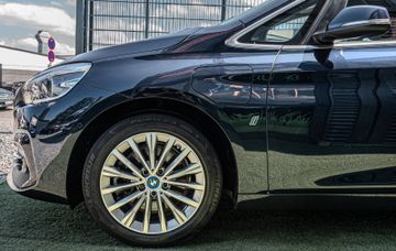 Fahrzeugabbildung BMW 225xe Active Tourer Steptronic Luxury Line|LED|