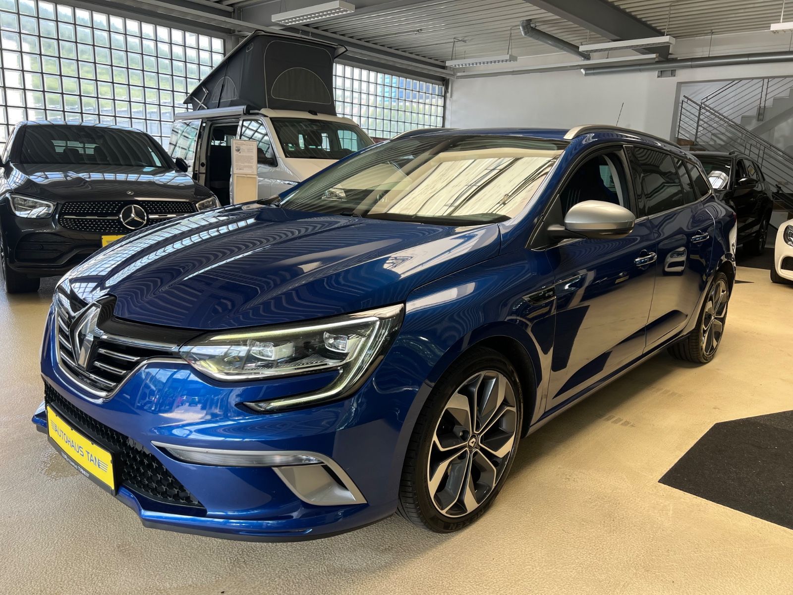 Fahrzeugabbildung Renault Megane IV Grandtour GT-Line *SCHALENSITZE*