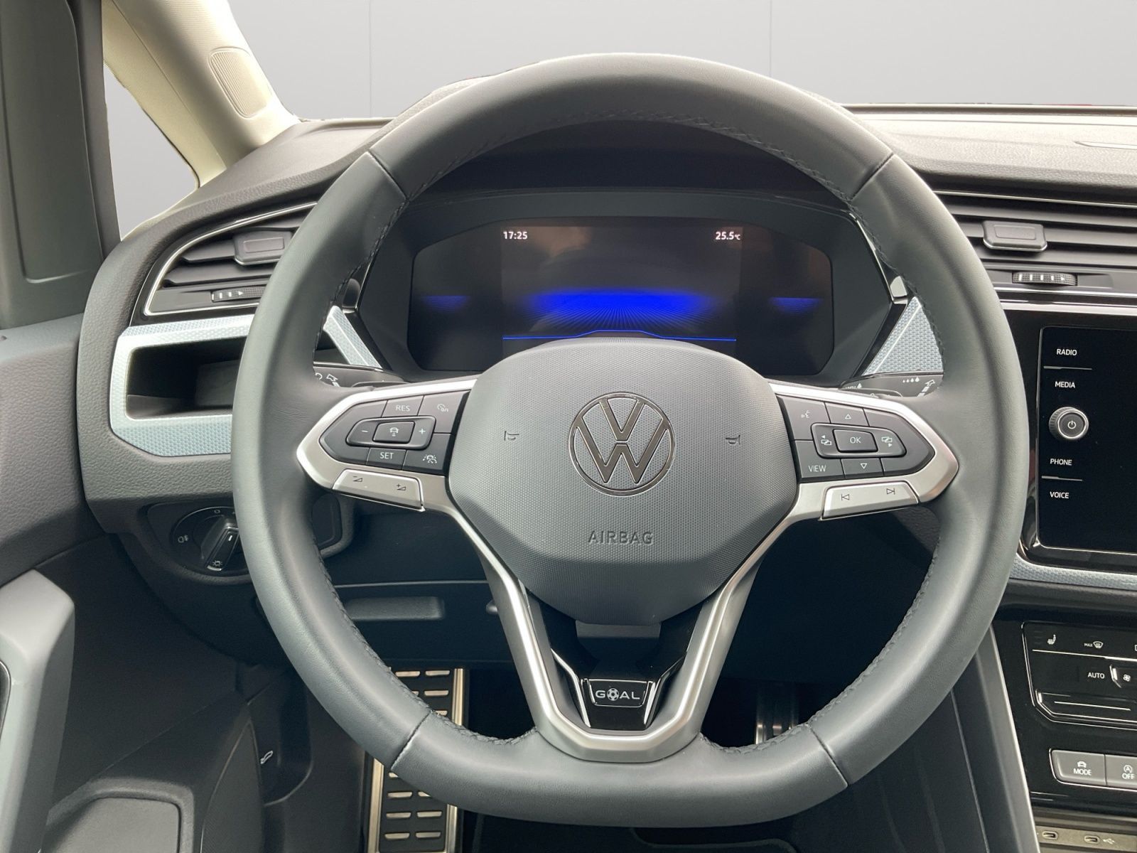 Volkswagen Touran - Bild 12