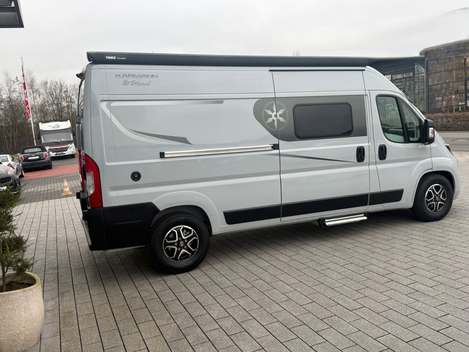 Fahrzeugabbildung Karmann Dexter DE 600 Automatik  160 PS