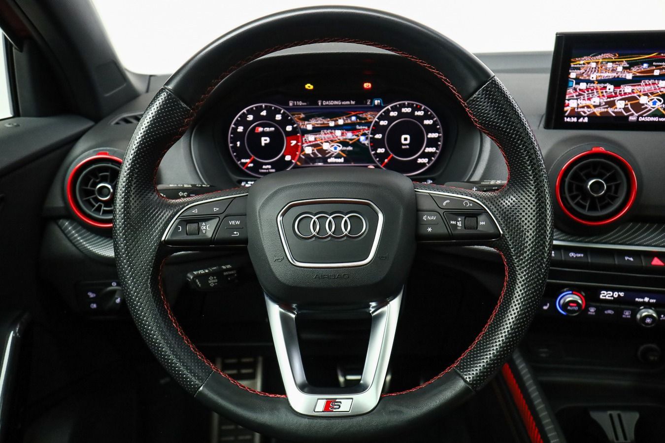 Audi SQ2 - Bild 11