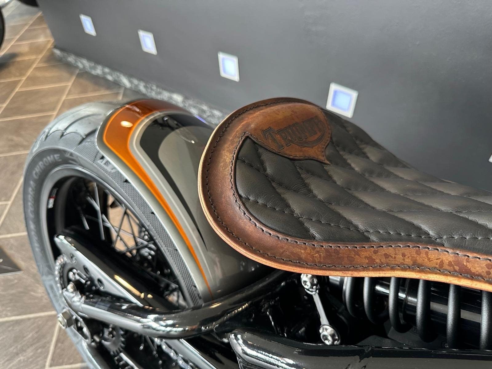 Fahrzeugabbildung Triumph Bonneville Bobber