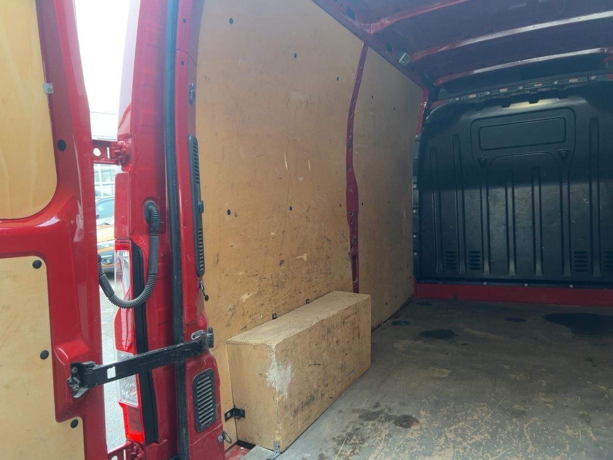 Fahrzeugabbildung Renault Master Kasten L2H2 3,5t DCi 150 AHK Kamera