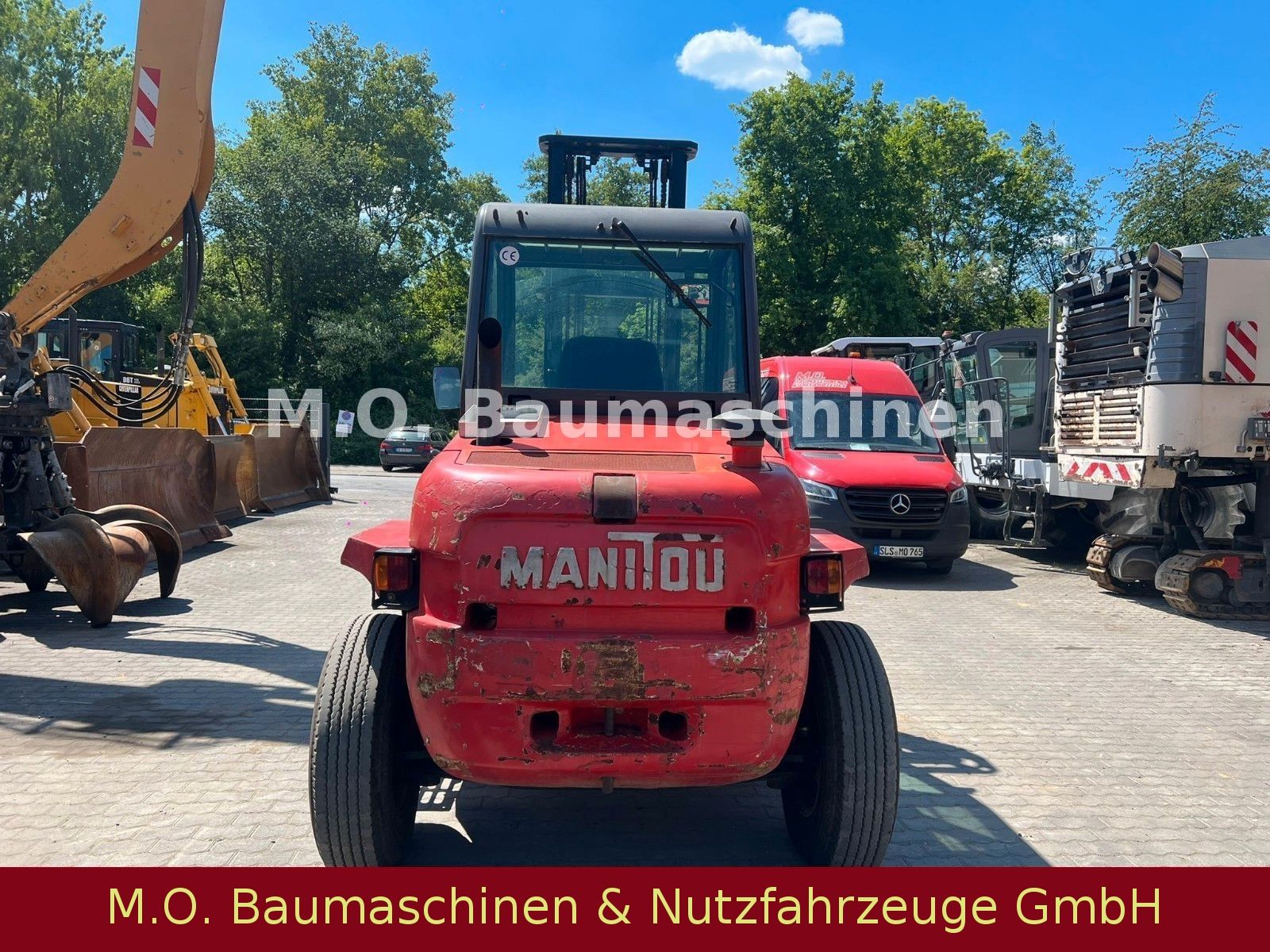 Fahrzeugabbildung Manitou MC 30 / Drehkranz / SS /Duplex / 3t / 4m /